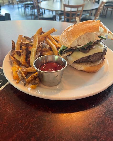 Wilder Wood Restaurant And Bar (@wilderwoodatx) • Instagram photos and