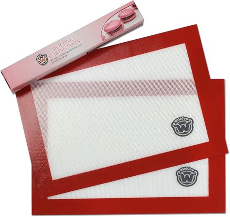Easy Tips for Using Silicone Baking Sheet 2023 - AtOnce