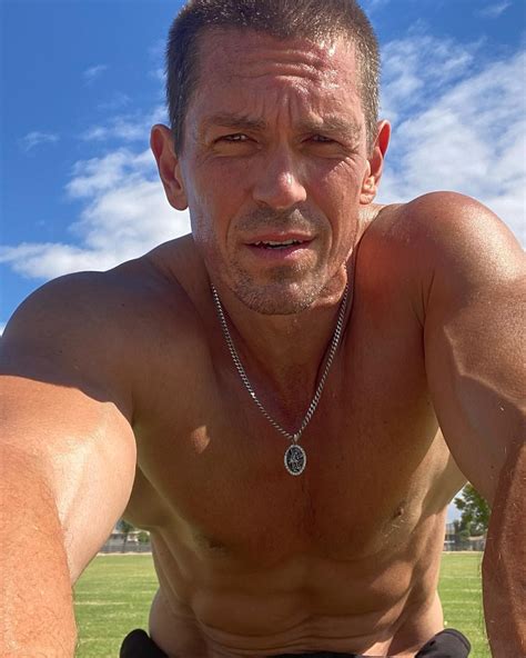 Steve Howey | Album cover #shameless | Instagram