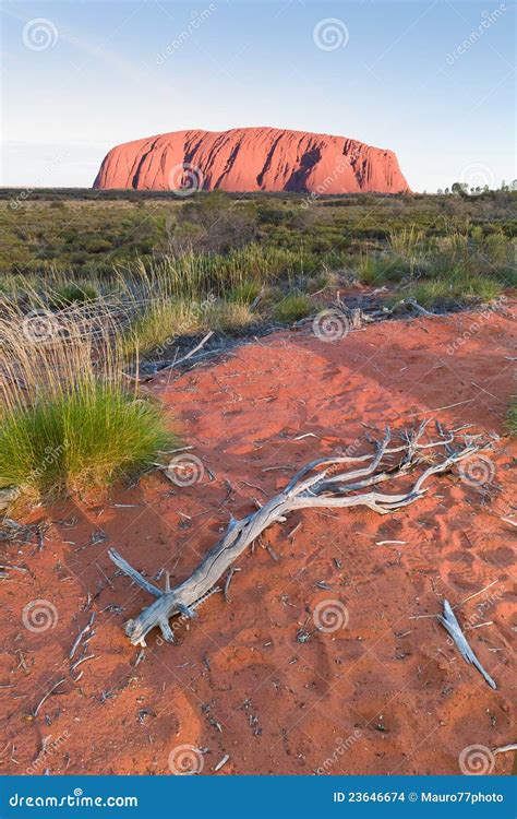 Ayers Rock, Uluru Lightning Strike, Rain Storm Editorial Photo ...