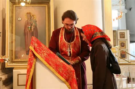 Какие молитвы читать перед исповедью и причащением - Православные иконы ...
