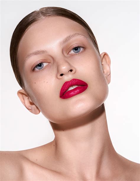 Iryna Bonchuk :: Behance