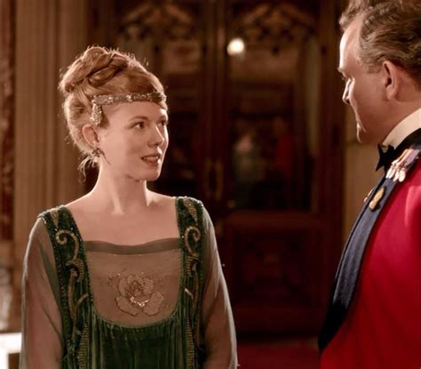 Lavinia meets Lord Grantham on her first visit to Downton season II ...