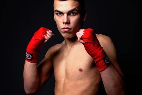 Leon Bauer unterschreibt neuen Vertrag bei Team Sauerland