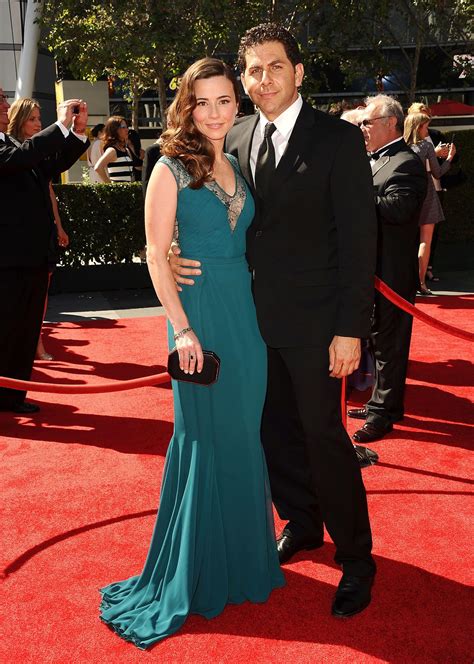 Who is Steven Rodriguez? All About Linda Cardellini's Fiancé - citiMuzik