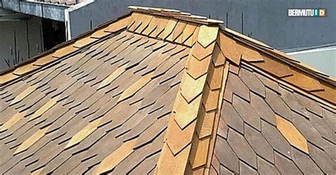 inilah kelebihan kekurangan genteng sirap kayu