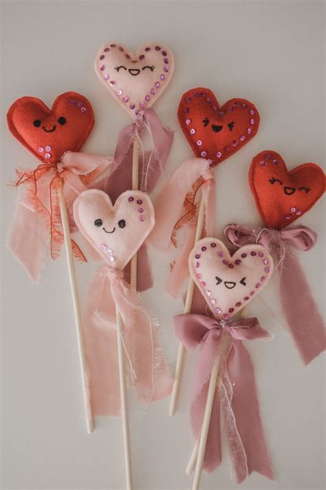 Full-Of-Heart Valentine's Day Crafts - Ashley Brooke