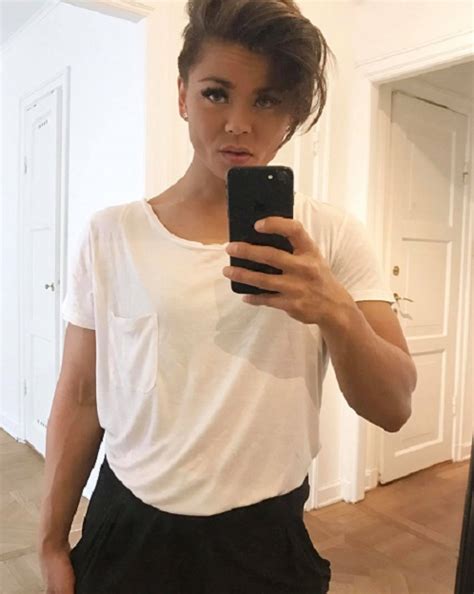 Viewing Yasmine_Sihvola