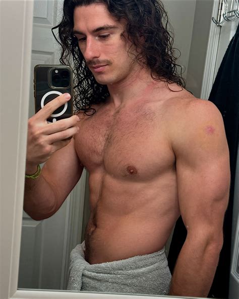 Keith Holland Jr. | Life Dump🤩 . . 2025 is going swell so far, it’s