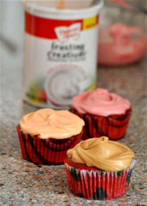 Duncan Hines Frosting Creations, reviewed - Baking Bites