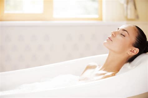The Sweetness of Doing Nothing - Loving on Me