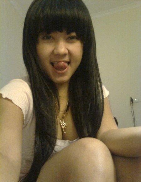 Foto Hot ABG Belia Pamer Memek dan Paha Mulus ~ Mandonyut