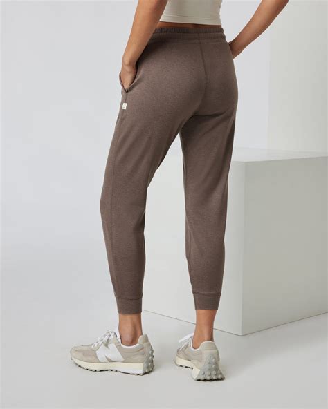 Performance Jogger | Women's Fossil Heather Joggers | Vuori