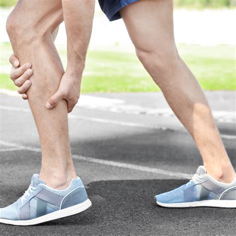 dealing  aching legs   solutions  chicago foot expert