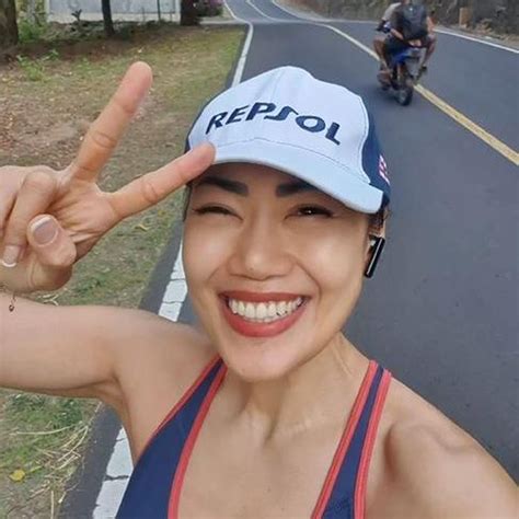 potret kebahagiaan inge anugrah rayakan ultah bareng anak traveling