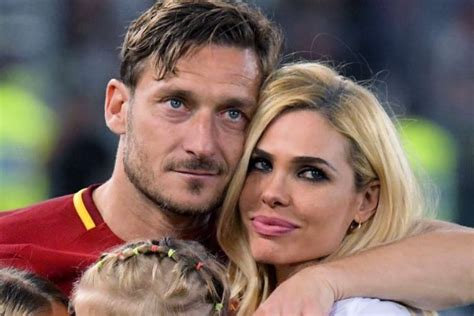 La 'Longarina' al centro dello scontro tra il fratello di Francesco ...