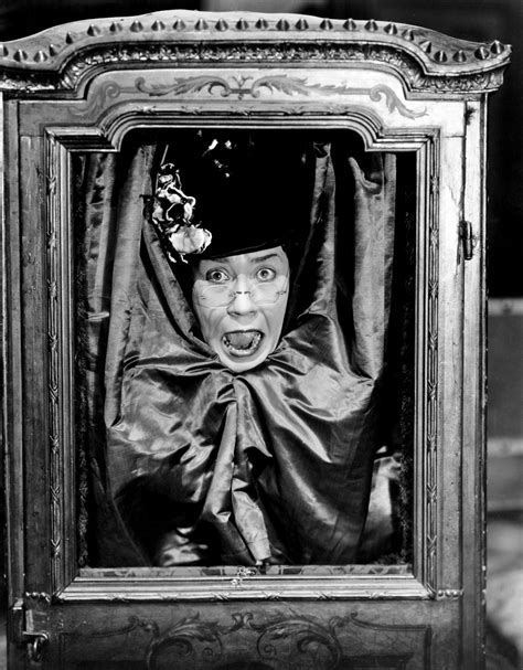 Bonkers Halloween Date Idea: A Naked Haunted House?! | Glamour