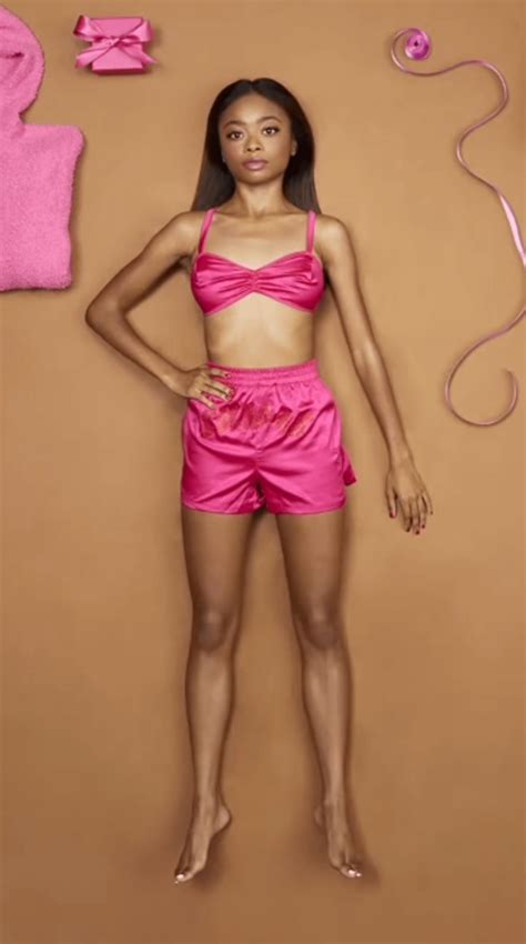 Skai Jackson (new Instagram holiday merchandise post) : r