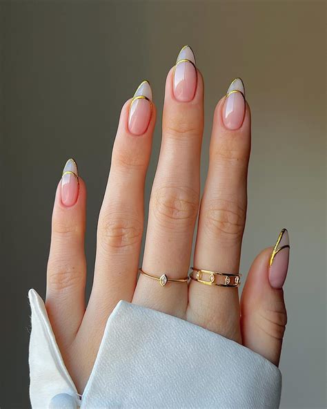 nail art minimalist 14