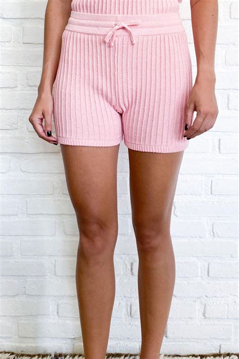 hot pants  trendingheres   wear  coveteur