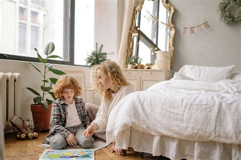 Mom Sees Sons Morning Wood And Touches Photos, Download The BEST Free