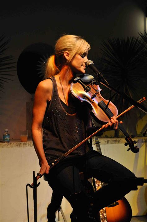 Simalu - Martie Maguire