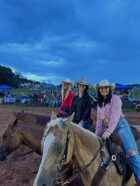 Justine Wolf ^2🤍 (@cltautomodelofficial) • Instagram photos and videos