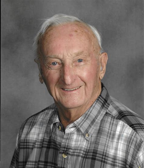 Fritz Pumper – Bruzek Funeral Home