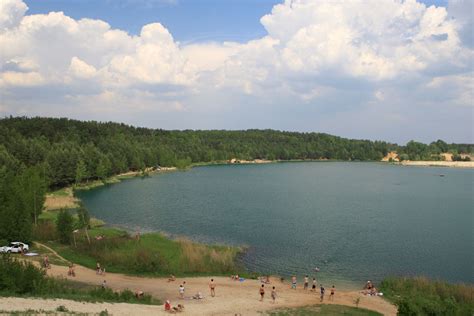 Песчаный карьер и пруд. Лыткарино. Московская область.