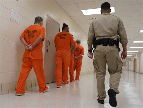 Hidalgo County jail overcrowding nearly untenable after decades of ...
