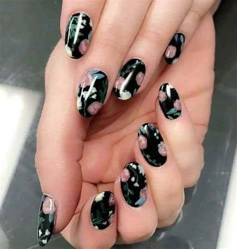 50 Beautiful Gel Nail Designs - ENTIBUZZ