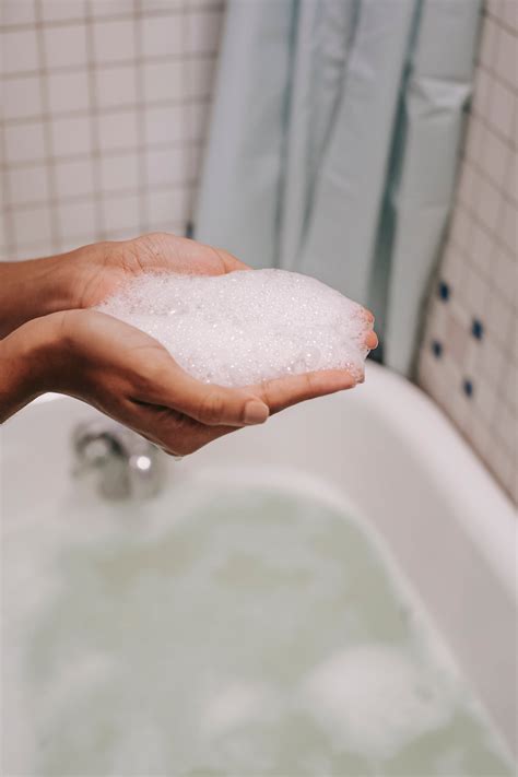 Can Bubble Baths Cause Yeast Infections? | POPSUGAR Fitness