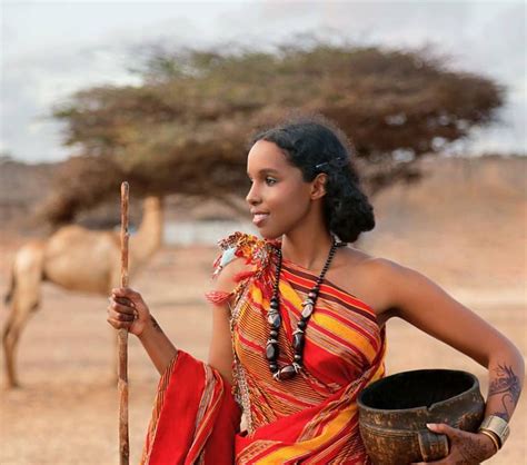 #Mataano | Somali clothing, Somali clothes, African beauty