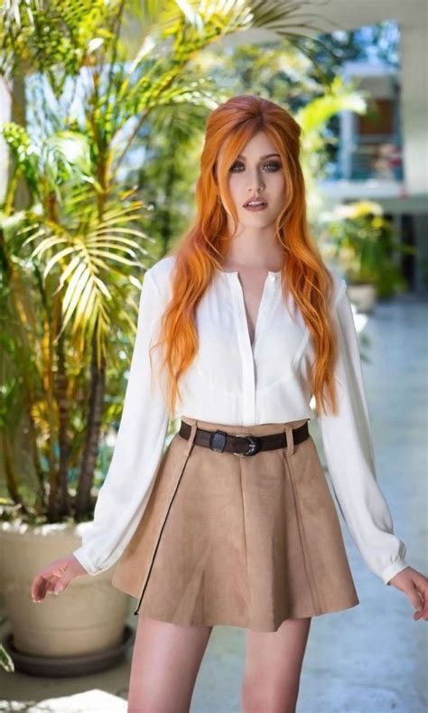 Women We Love: Katherine McNamara (31 Photos) | Katherine mcnamara, Red ...