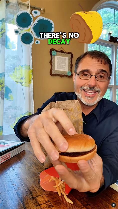 Doctor Reveals What Mcdonald’s Burger And Fries Look Like After Two