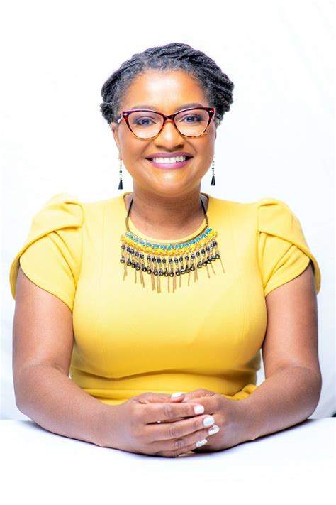 Meet Olivia Smith – CanvasRebel Magazine
