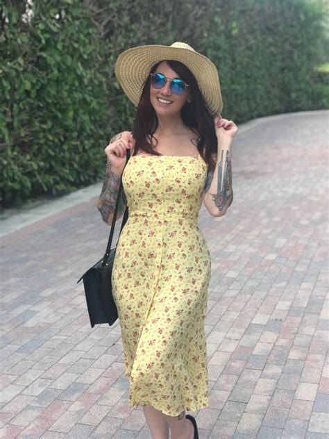 Summer Dress 🌺💕 : r/EricaFett