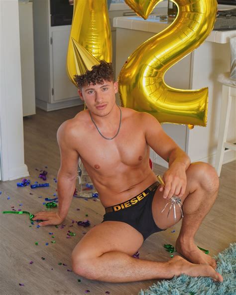 Aaron Adonis's feet