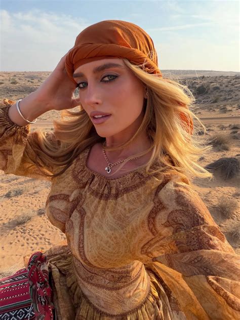 Cricket Legend’s Daughter Grace Hayden Smolders During Dubai Desert