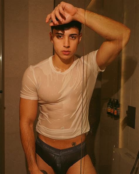 Leo Nastacio | Happy birthday to me 🎂🥳 Otro añito mas, sin perder el