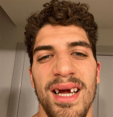 Mario Ferraro (San Jose Sharks) Relationship With Ray Ferraro Explored ...