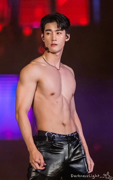 Handsome Asian Men, Hot Korean Guys, Korean Men, Hot Guys, Bright