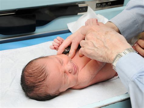 Vitamina K Para Recem Nascido - Vitamina K para prevenir hemorragia no recém-nascido | BabyCenter