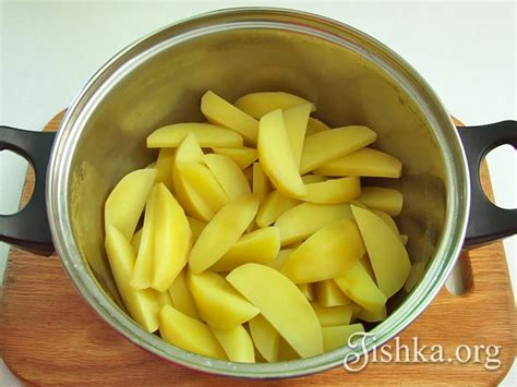 Картошка по-деревенски в духовке - Кулинарный пошаговый рецепт с фото.