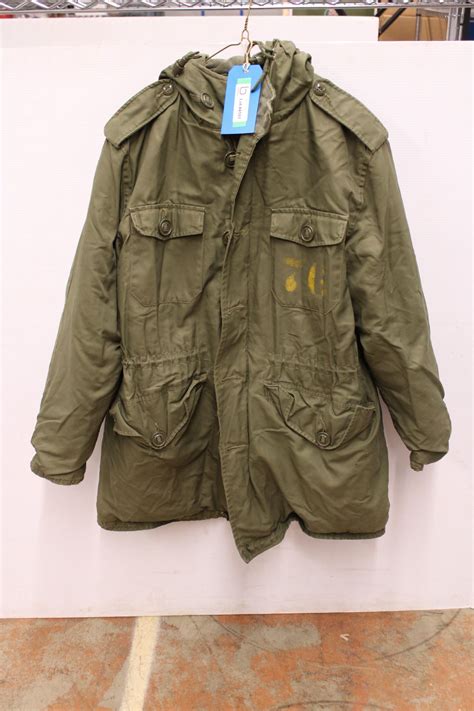 *Canadian Army Extreme Cold Parka (Large)