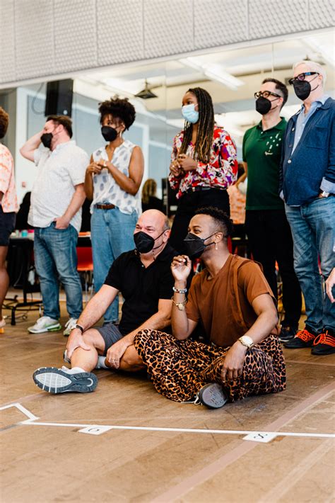 Some Like It Hot Announces Full Broadway Cast, First Look at Rehearsals