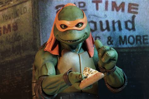 NECA 1/4 Scale TMNT 1990 Michelangelo Figure - The Toyark - News