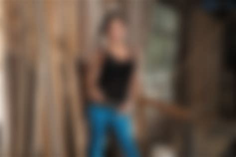 Smoking hot : r/eva_angelina