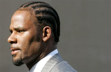 Andrea Kelly describes ex-husband R. Kelly as 'broken': 'He was abusive