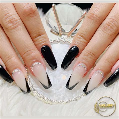 Luxury Nails Spa Sherwood Park